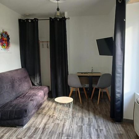 Appartement T2 Meuble - Entree Independante La Boissière-des-Landes 外观 照片