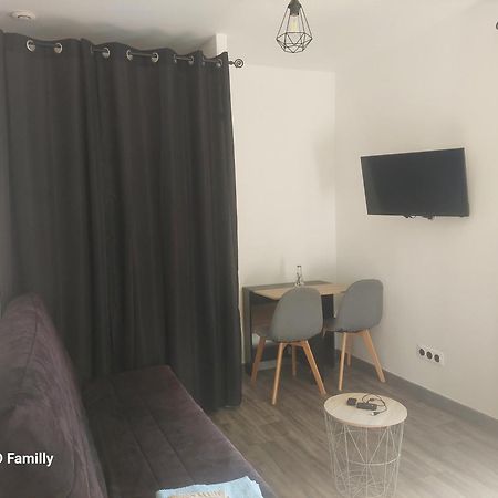 Appartement T2 Meuble - Entree Independante La Boissière-des-Landes 外观 照片