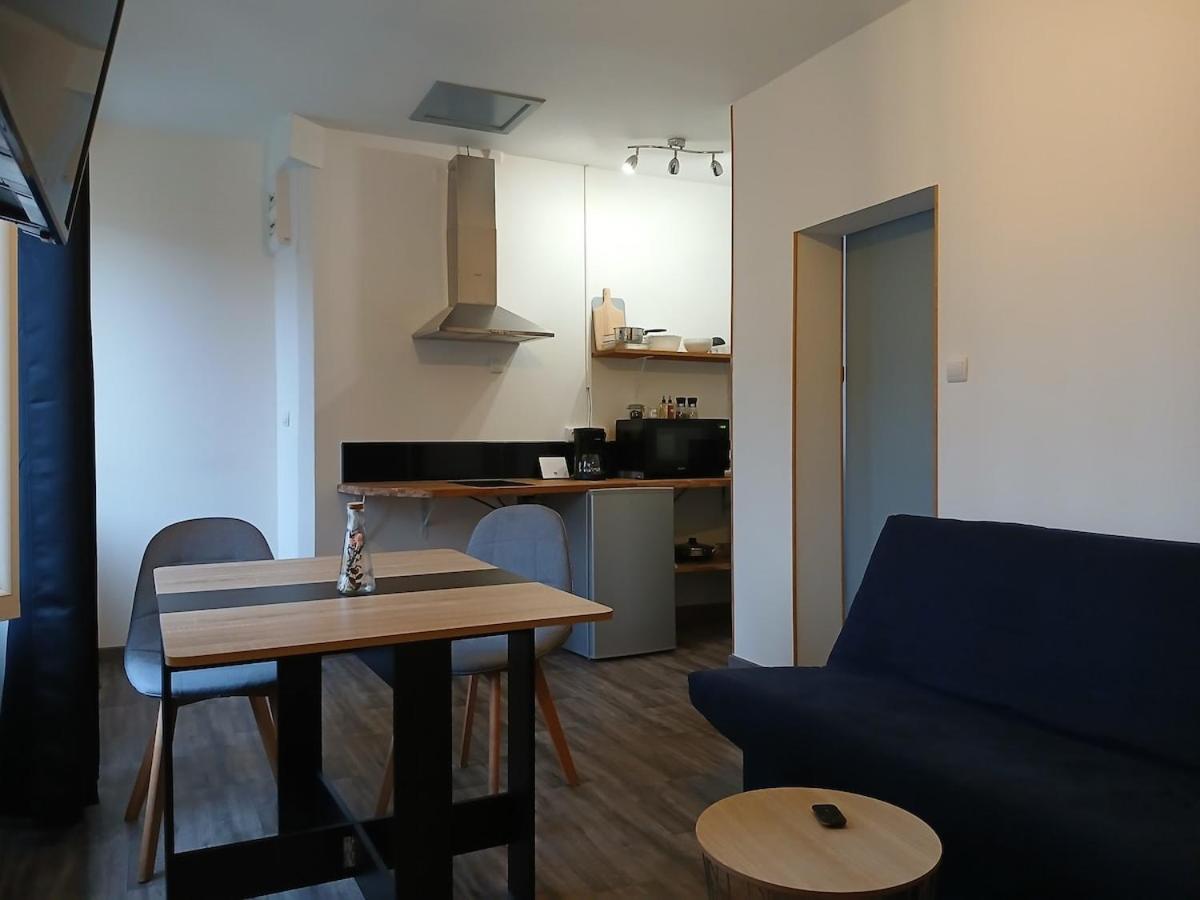 Appartement T2 Meuble - Entree Independante La Boissière-des-Landes 外观 照片