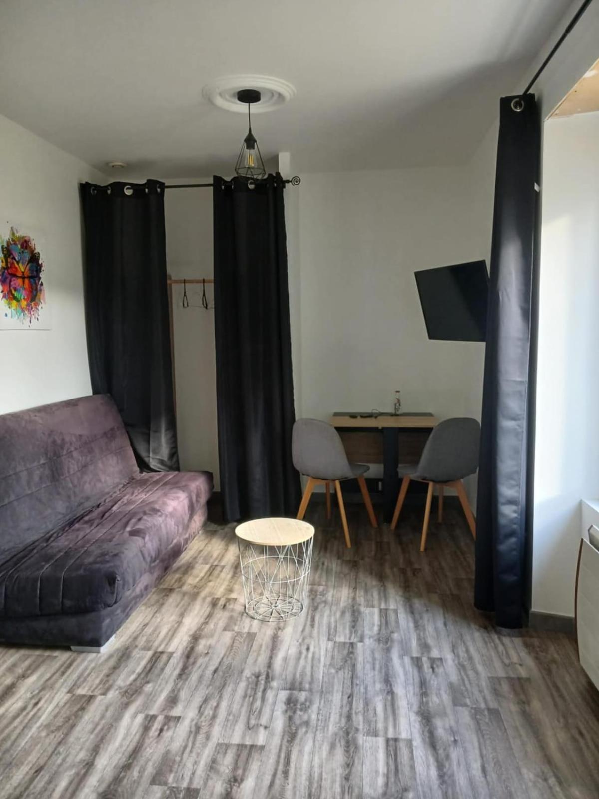 Appartement T2 Meuble - Entree Independante La Boissière-des-Landes 外观 照片