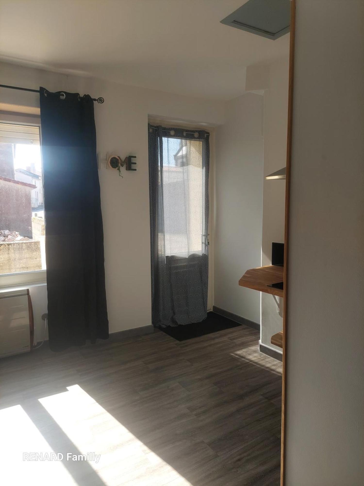 Appartement T2 Meuble - Entree Independante La Boissière-des-Landes 外观 照片